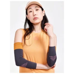 Craft - Women's Pro Trail Singlet - Top -Armedangels Fashion Shop craft womens pro trail singlet top detail 4