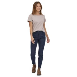 Patagonia - Women's Slim Denim - Jeans 9 Patagonia - Women's Slim Denim - Jeans -Armedangels Fashion Shop patagonia womens slim denim jeans detail 4