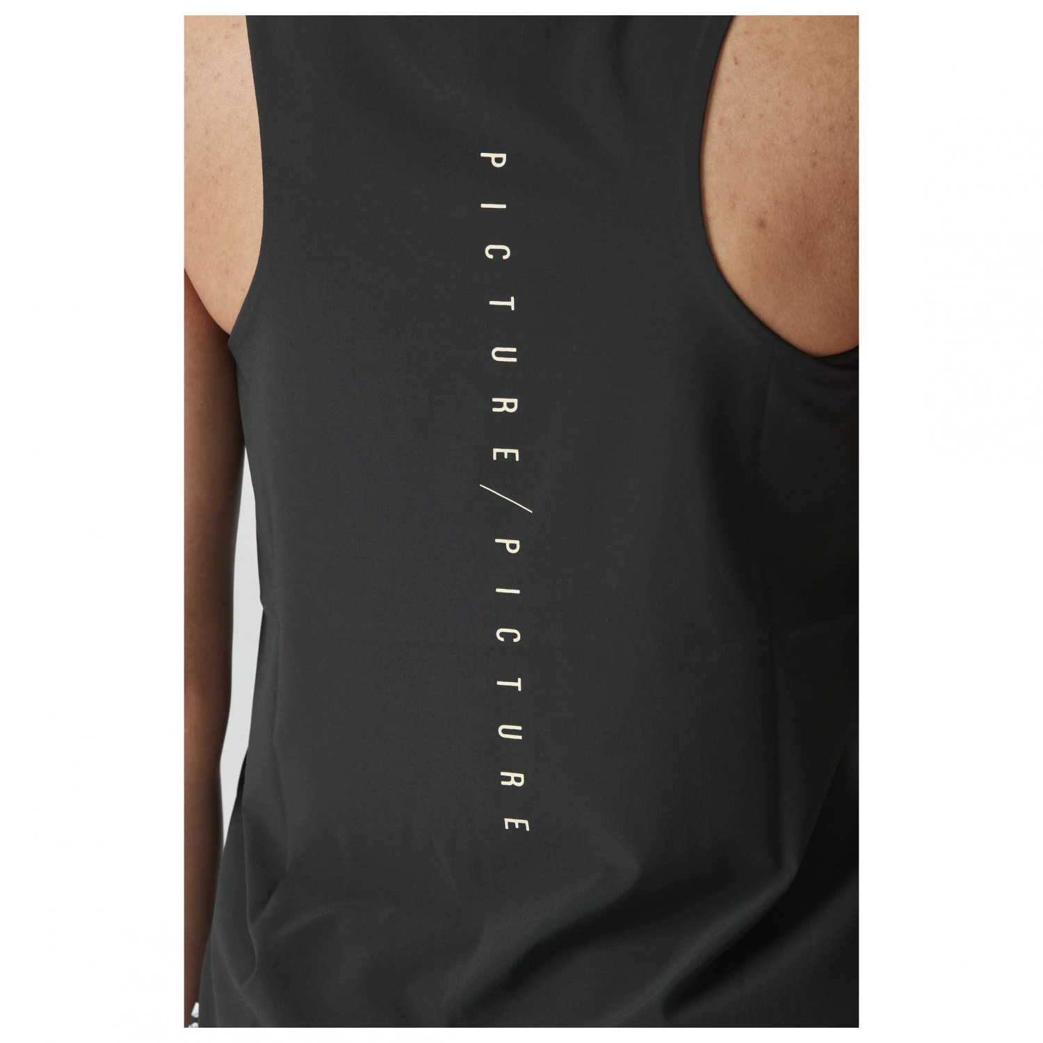 Picture - Women's Ice Flow Tech Tank - Tank Top 6 Picture - Women's Ice Flow Tech Tank - Tank Top - Image 4