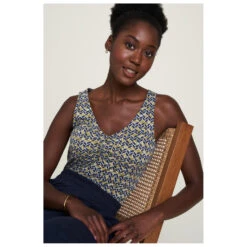 Tranquillo - Women's V-Neck Jersey-Top -Armedangels Fashion Shop tranquillo womens v neck jersey top detail 5